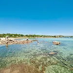 Panoramic 6 Beds In Marinella With Garden Sea View *